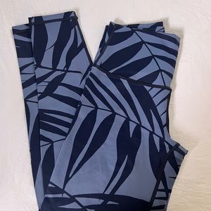 Aeire leggings
